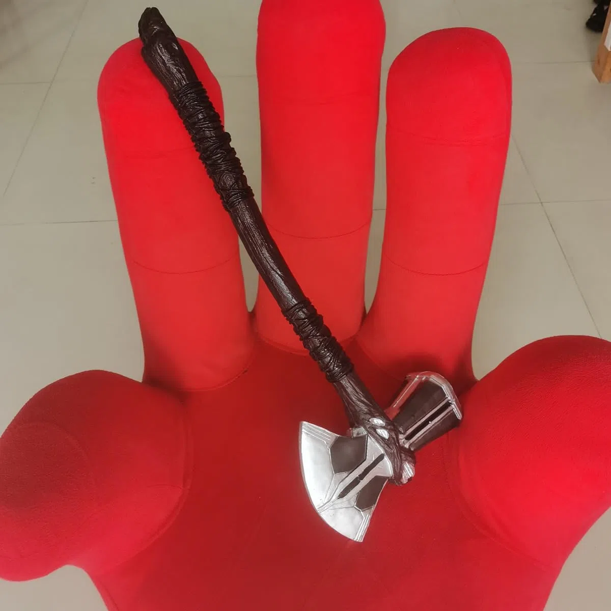 Thor's Stormbreaker Ascia Battleax PU Schiuma 28" Replica Cosplay Puntelli Regali