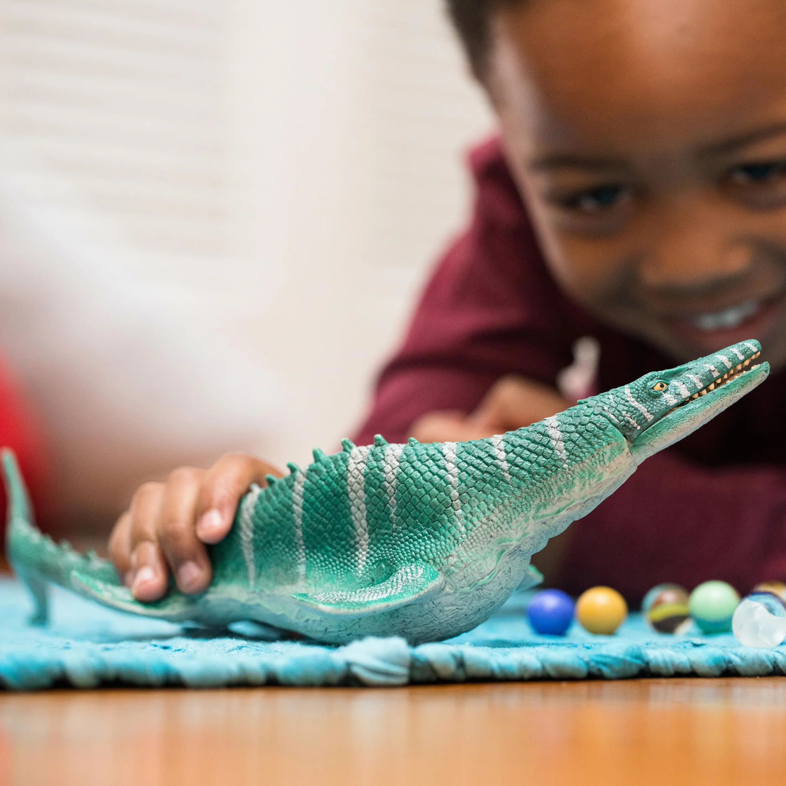 SCHLEICH DINOSAURS | Mosasaurus 15026 | dinosauro dettagliato con mascella mobile | figura da collezione di alta qualità | regalo per bambine e bambini | giocattolo dai 3 anni | 32 x 12 x 7 cm