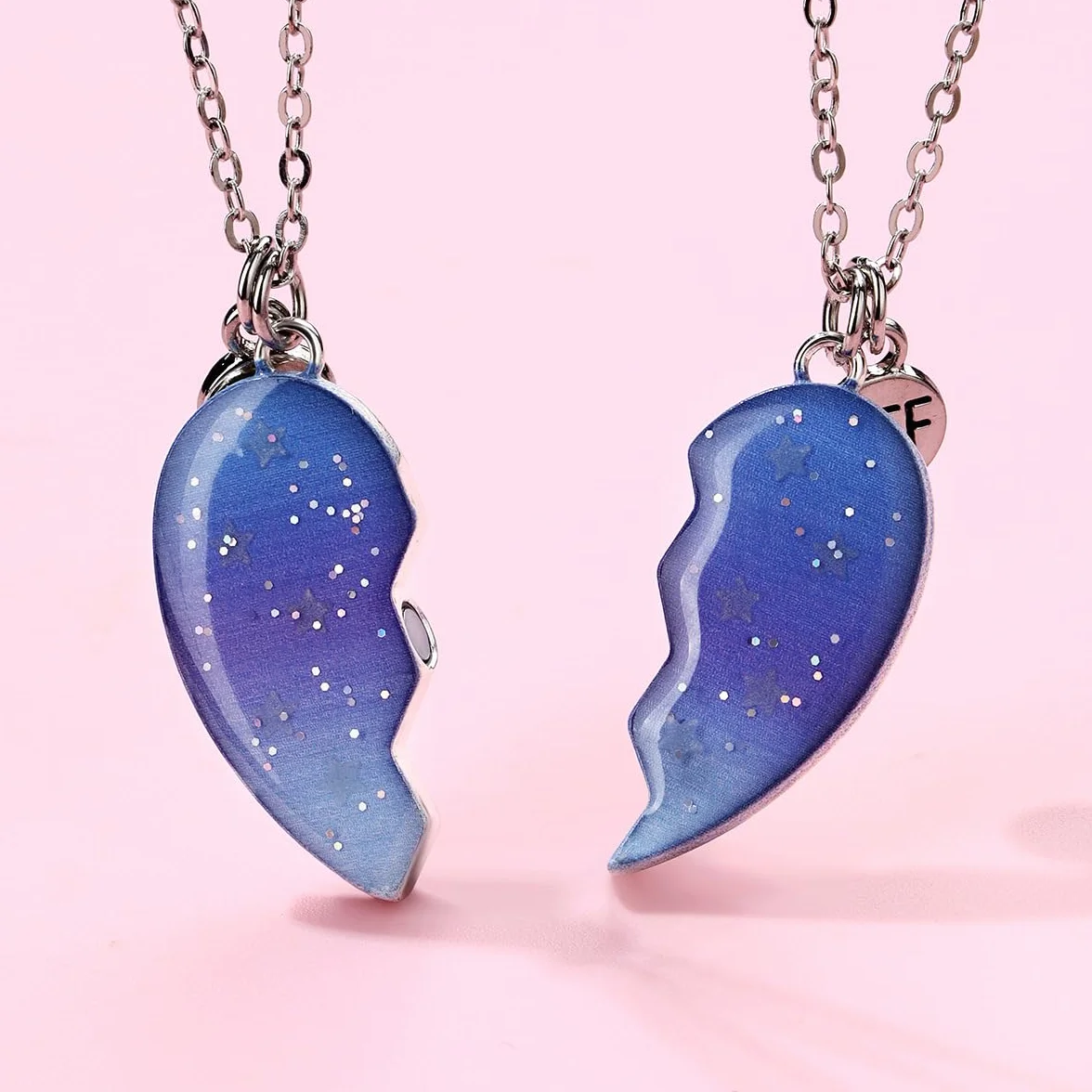 2PCS Collane Notte Stellata Magnetiche Uniche BFF, Collane a Catena con Ciondolo Cuore Best Friends con Luminoso, Collana Incandescente, Amicizia Gioielli Regali per Donne Ragazze Amici Sorelle Madre