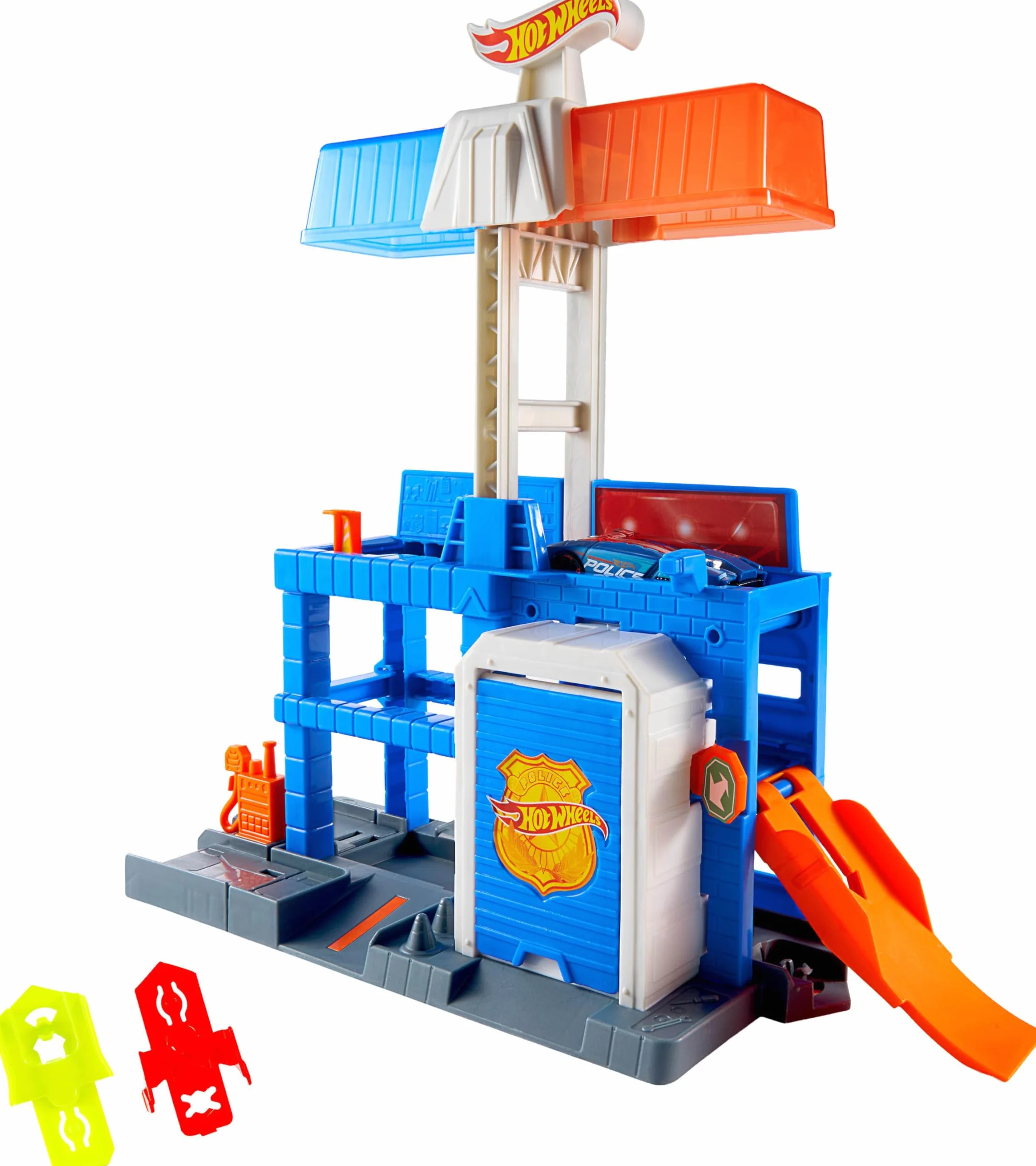 Hot Wheels - Torre di Polizia, set espandibile a tre piani con veicolo della polizia incluso, pista collegabile con sistema Speed Snap completa di rampe e deviatori, 3+ anni, JHL74