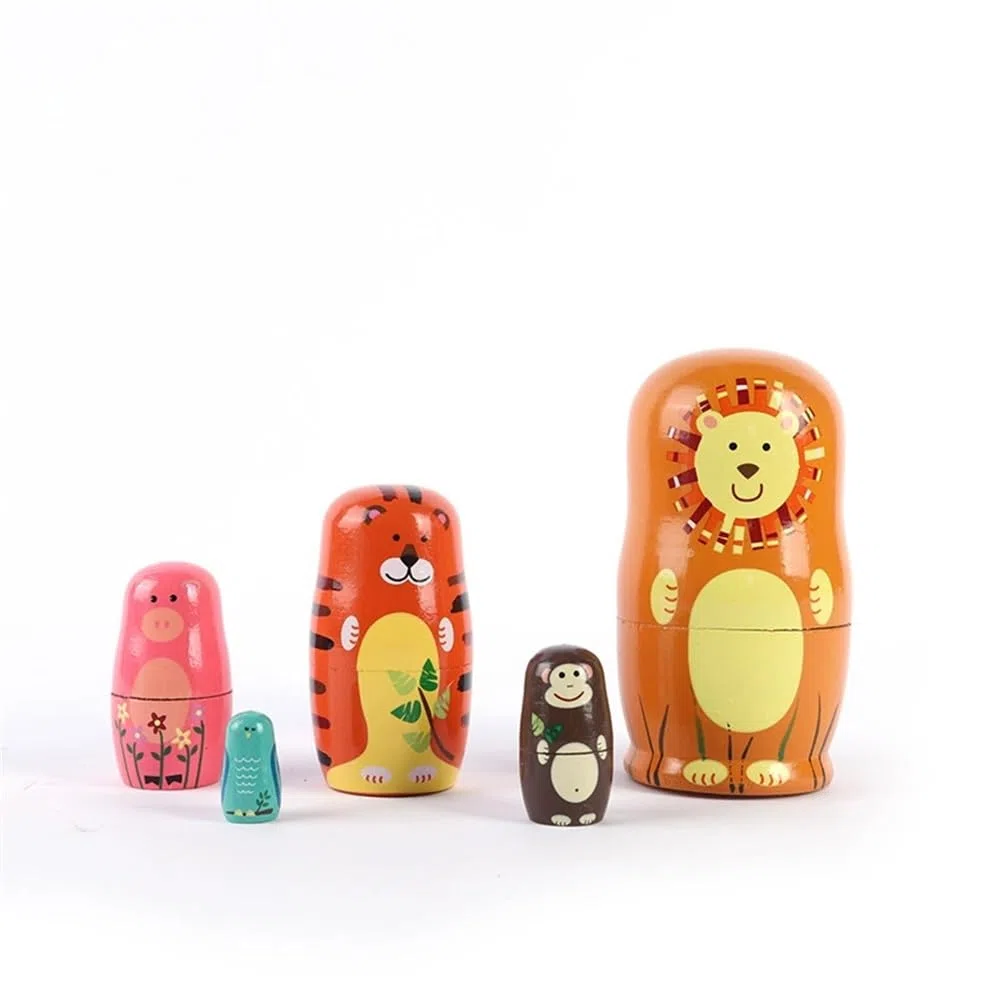 Oostifun 5pcs Cartoon Cute Handmade Russian Nesting Doll Playsets Animali in legno Nesting Dolls Stacking Dolls Collection Decoration(Animals)