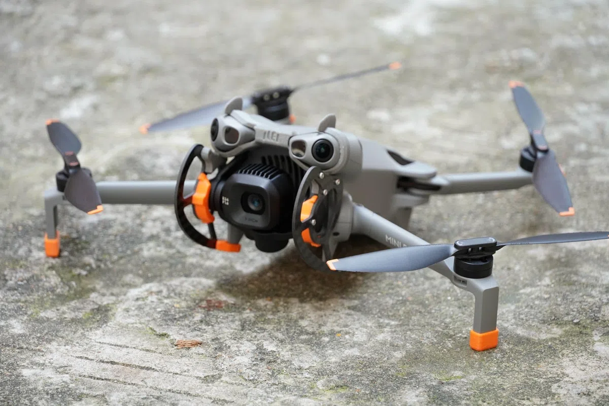 Protezione Gimbal per Drone DJI Mini 5 / Mini 5 Pro – Copertura Copriobiettivo della Fotocamera con Design Anti-Graffio e Antiurto, Protezione Gimbal Leggera per Conservazione e Trasporto, Opzioni