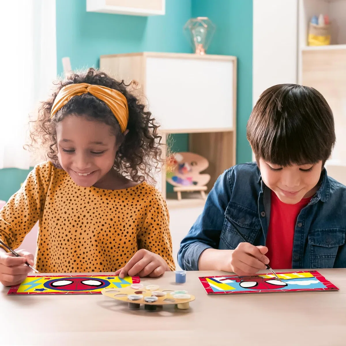 Ravensburger CreArt 5 Anni Junior: Spidey – Dipingere con i Numeri per Bambini 5+ Anni, Kit Pittura con 2 Tavole, Pennello Ergonomico e Colori Inclusi, 32 x 22 cm, Idee Regalo per Bambini 5 Anni