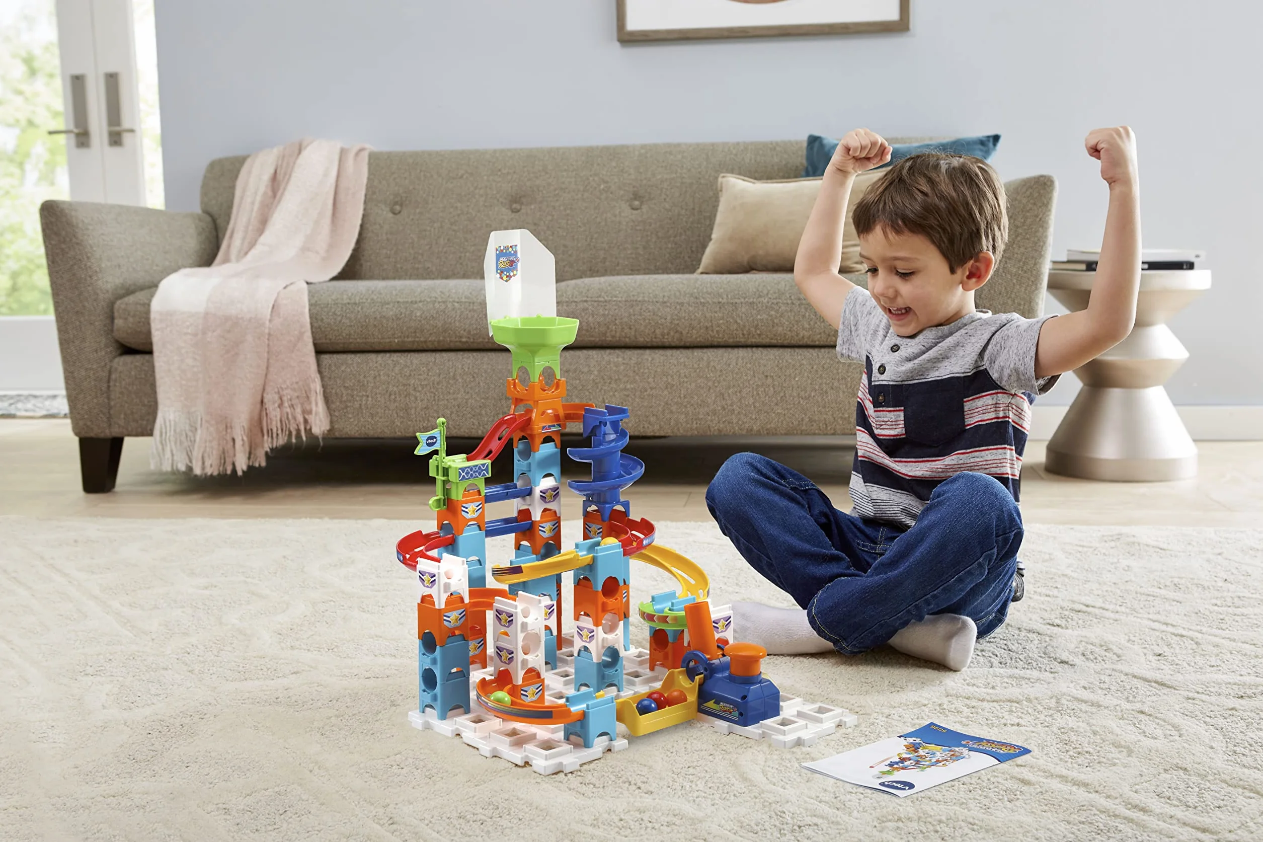 VTech Marble Rush - Adventure Set, Pista per Biglie con 62 Pezzi, 5 MarbleBiglie Incluse, Lanciatore e Area di Lancio, Molti Passaggi Segreti e Bivi, Tante Combinazioni, Batterie Incluse, 4+ Anni