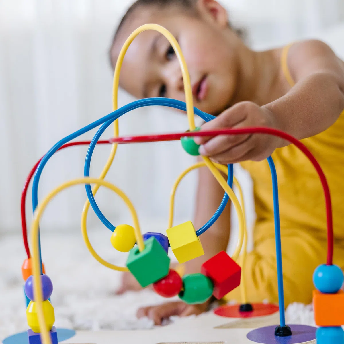 Melissa & Doug 12281 - Dedalo con Solidi Geometrici