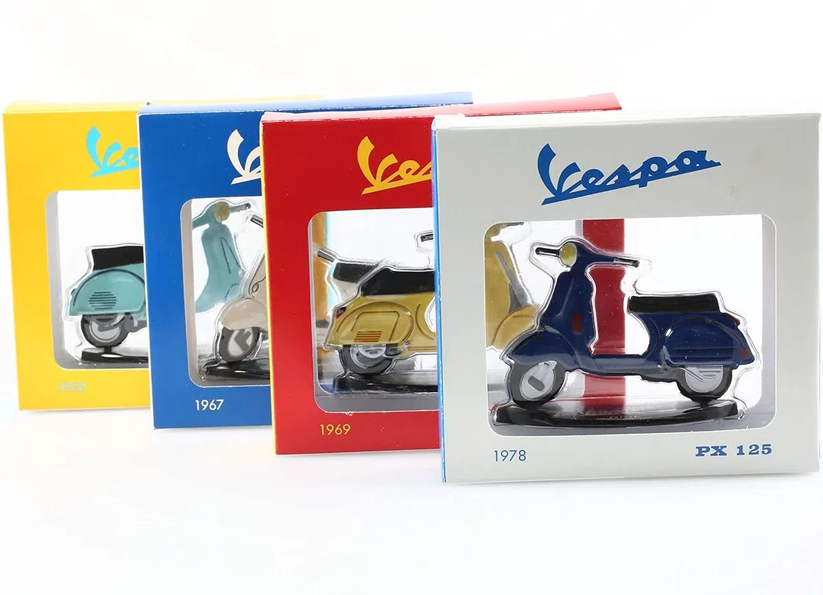 OPO 10 - Lotto di 4 Riproduzioni 2D di Scooter compatibili con Vespa 7 cm: 50 Special + 150 GS + PX 125 + 125 Primavera