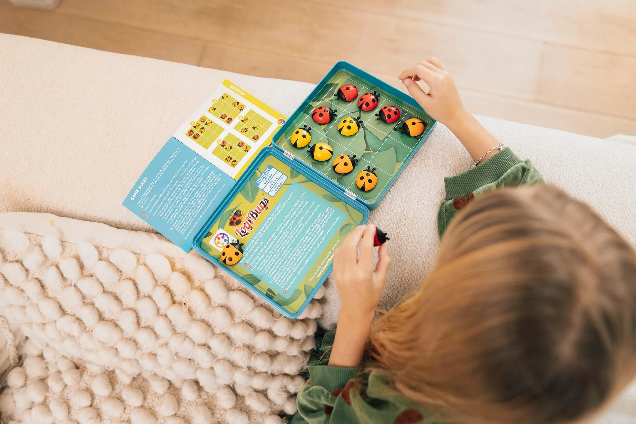 SmartGames - Logibugs, Magnetic Puzzle Game in Tin with 48 Challenges, Ages 6+