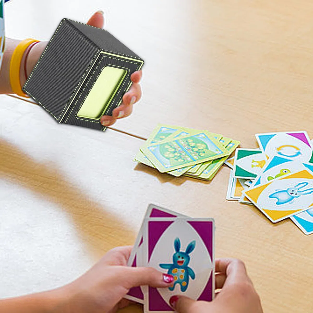 Commander Deck Box - Custodia Per Carte Commander, Scatola Per Mazzi Commanderr Con Grande Capacità Di Stoccaggio, Può Contenere Fino A 100 Carte Da Gioco. Scatola Multifunzionale Per Cristalli,