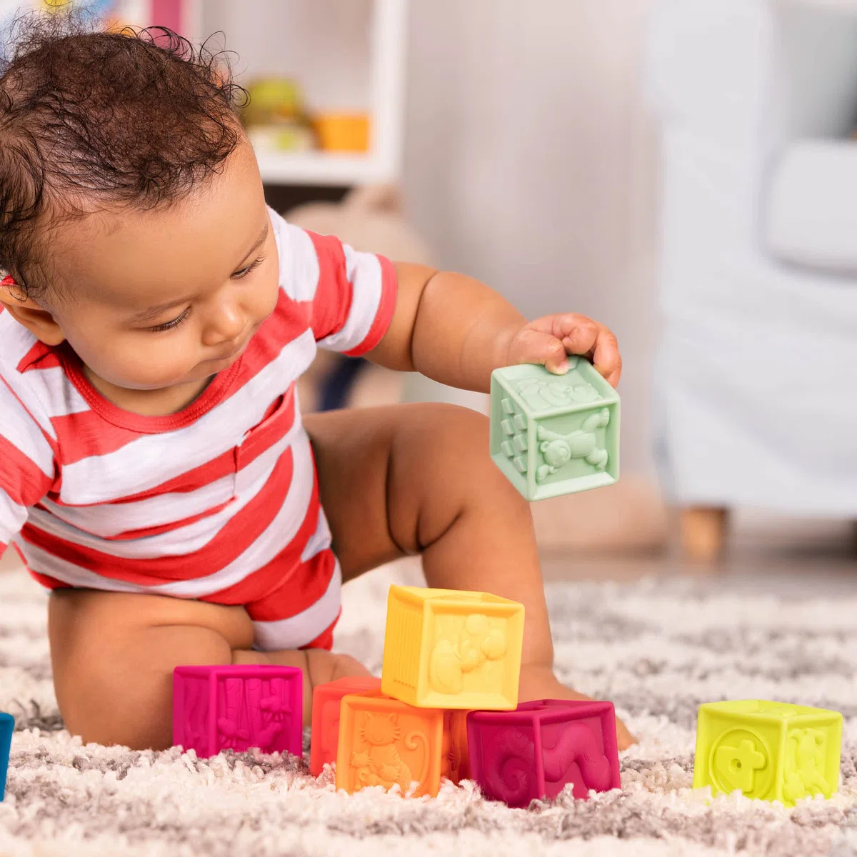 B. toys - Uno due spremute - Blocchi per bambini - Giocattolo da impilare e costruire per bambini - 10 blocchi morbidi ed educativi - Numeri, forme, colori, animali - 6 mesi +