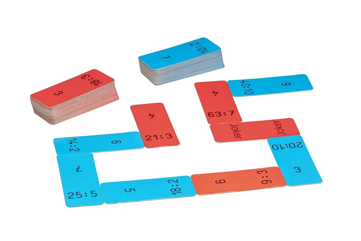 Domino Divisione nell'intervallo di 100 numeri