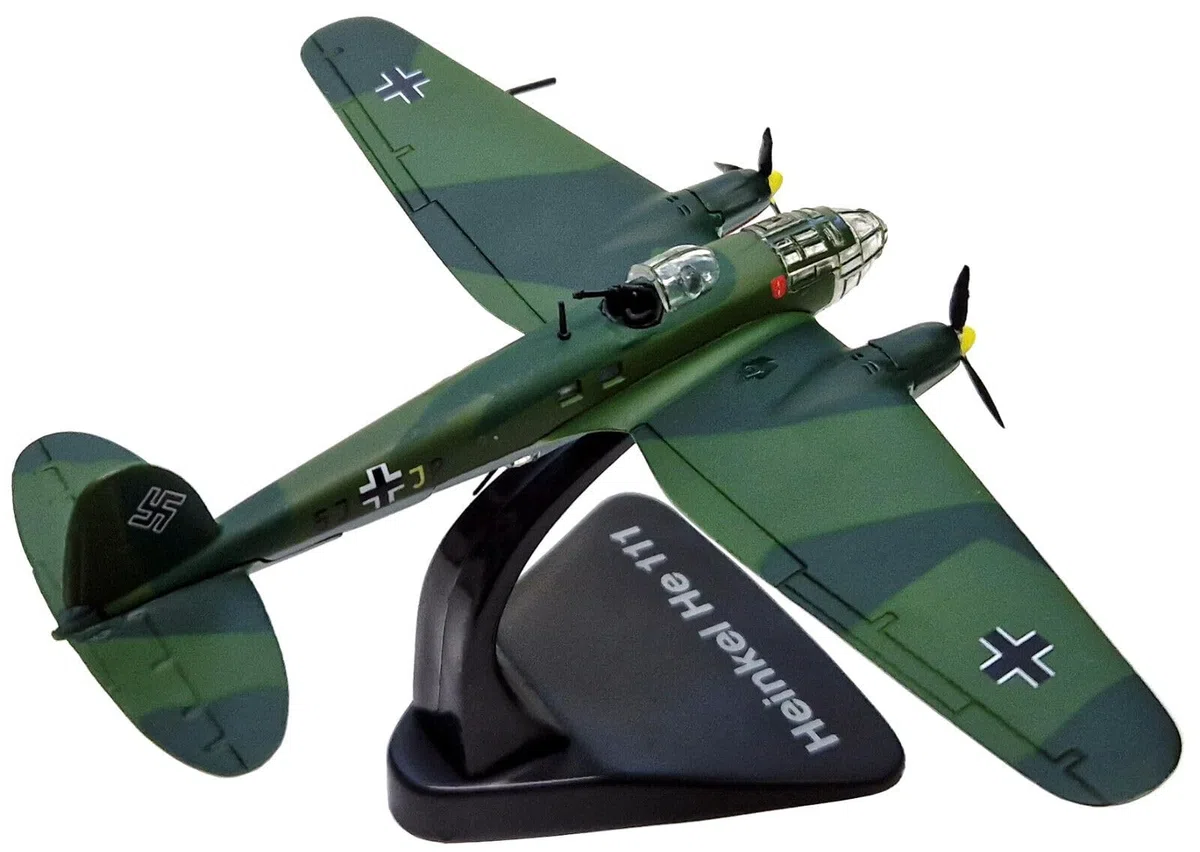 OPO 10 - Bombardiere Heinkel He 111, Riproduzione in Scala 1/144 di Un Aereo Militare della seconda Guerra Mondiale - B103
