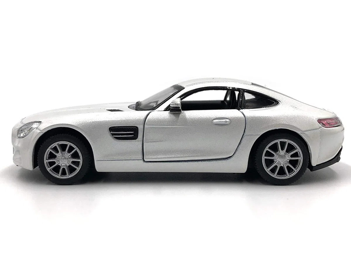 modellismo auto in scala 1:36 (AMG white)