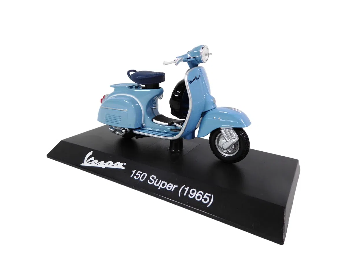 OPO 10 - Scooter in Miniatura da Collezione 1/18 Compatibile con Vespa 150 Super (1965) - VES104