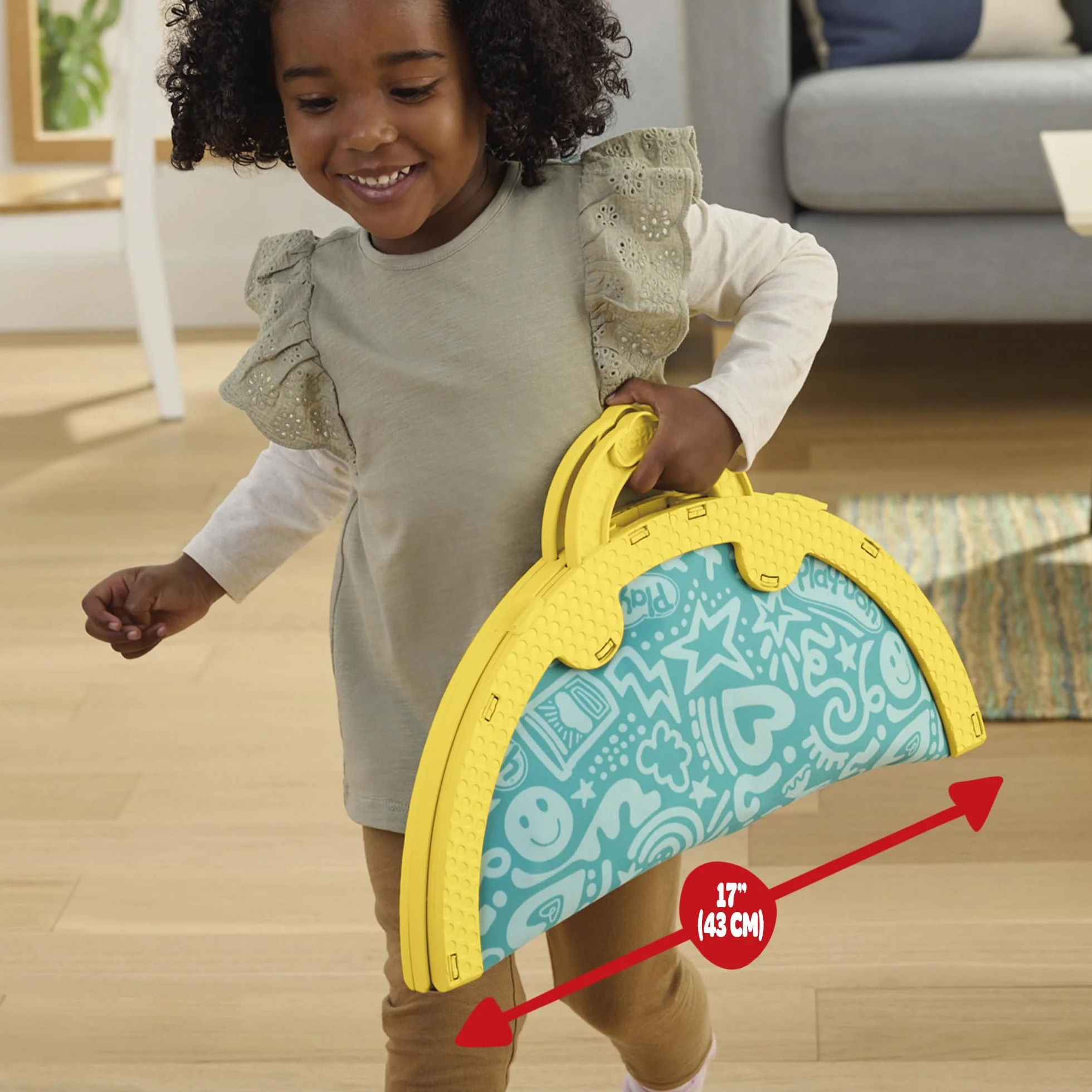 Play-Doh Hasbro Tappetino da Gioco Piega e Vai, Set di Plastilina Creativa con 4 Vasetti di Pasta Modellabile e 19 Strumenti, Giocattolo per Bambini e Bambine da 3 Anni in su