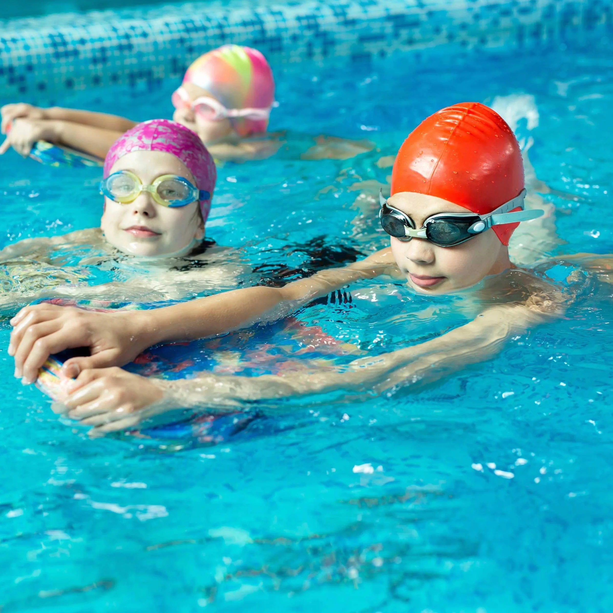 DISNEY Stitch TAVOLA DA NUOTO, leggera, sicura, per imparare a nuotare per bambini in piscina 44x30x4 cm