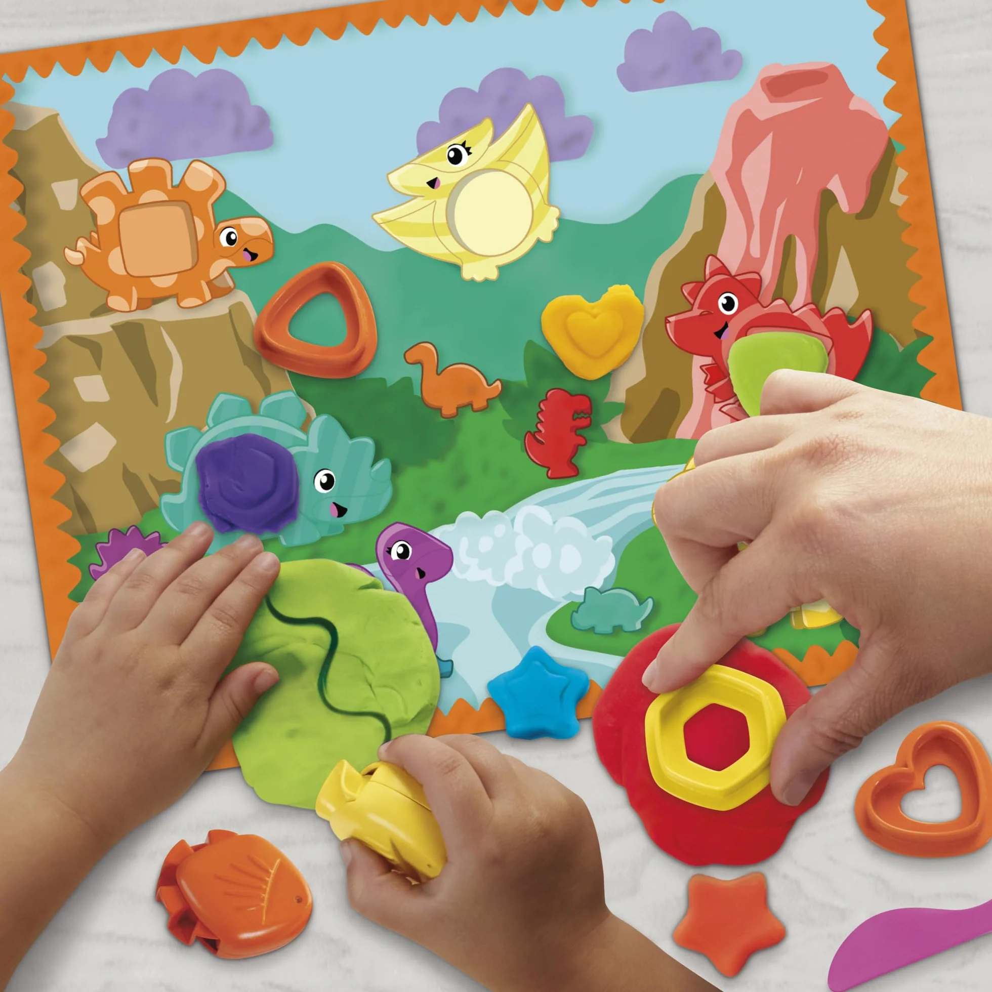 Play-Doh Hasbro, Starter Set Dinosauro Forme e Colori, Arti e Mestieri Creativi per Bambini e Bambine dai 2 Anni in su, Ottima Idea Regalo, Include 6 Vasetti di Pasta Modellabile e Accessori